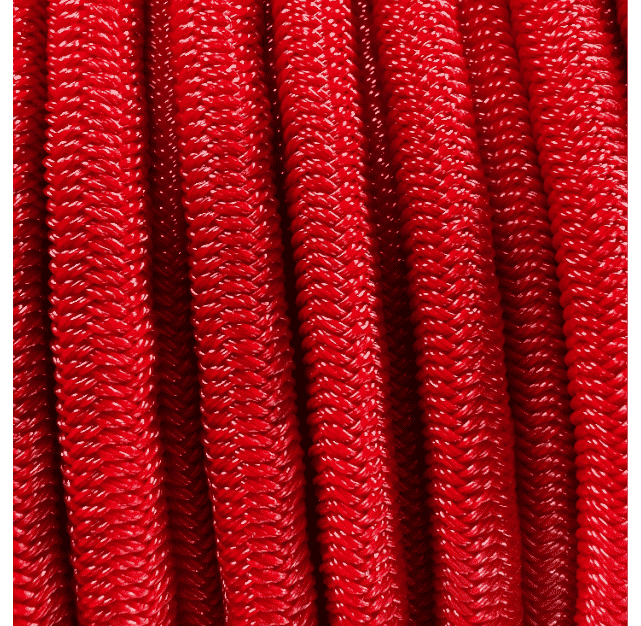 Detailmakro der Geflechtoberfläche eines rotes Expanderseils